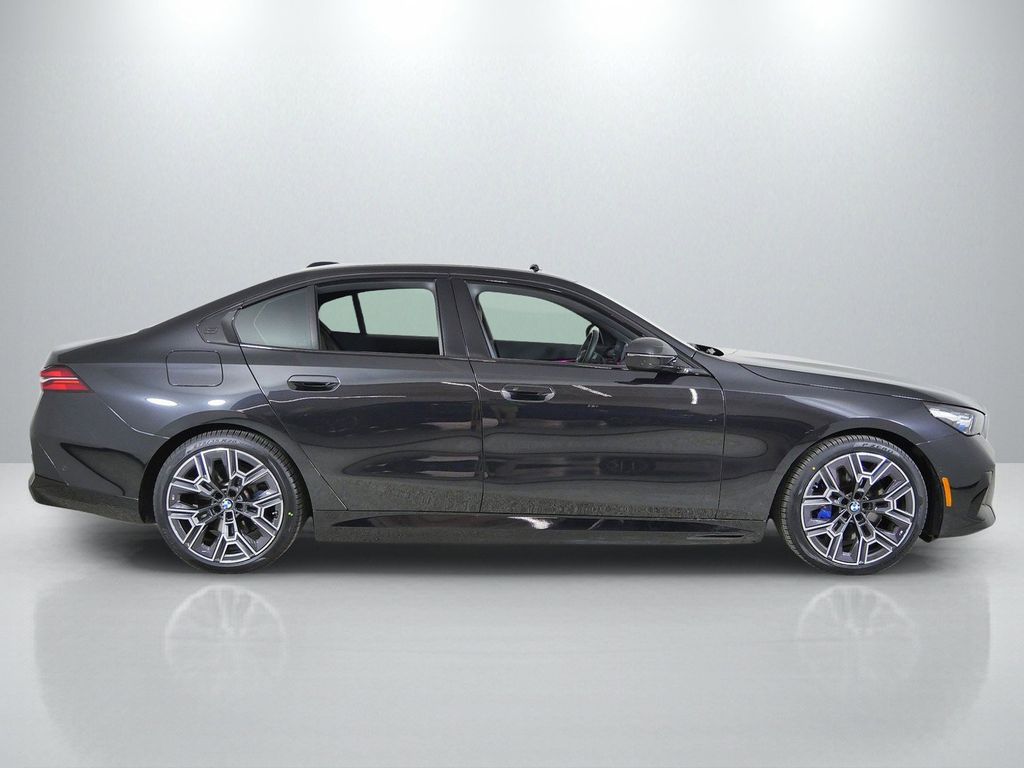 Thumbnail: 2026 BMW i5 - 9