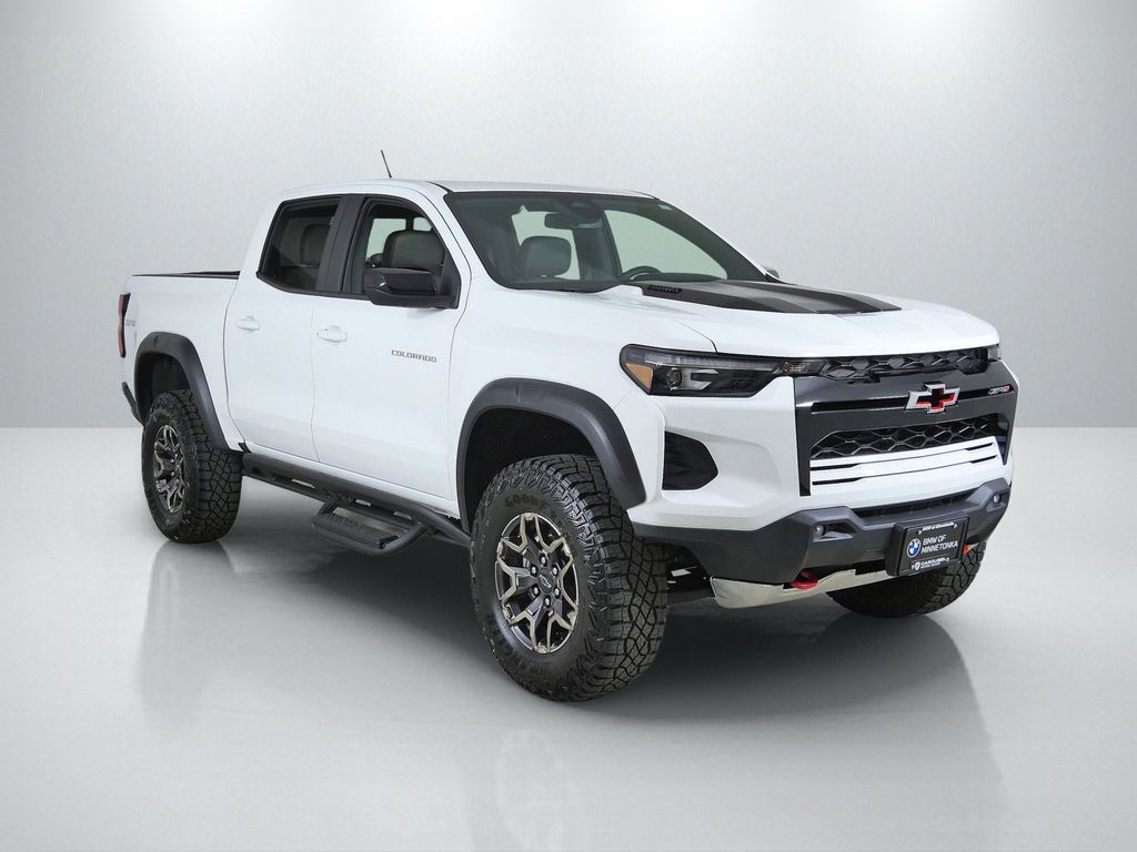 Thumbnail: 2025 Chevrolet Colorado - 8