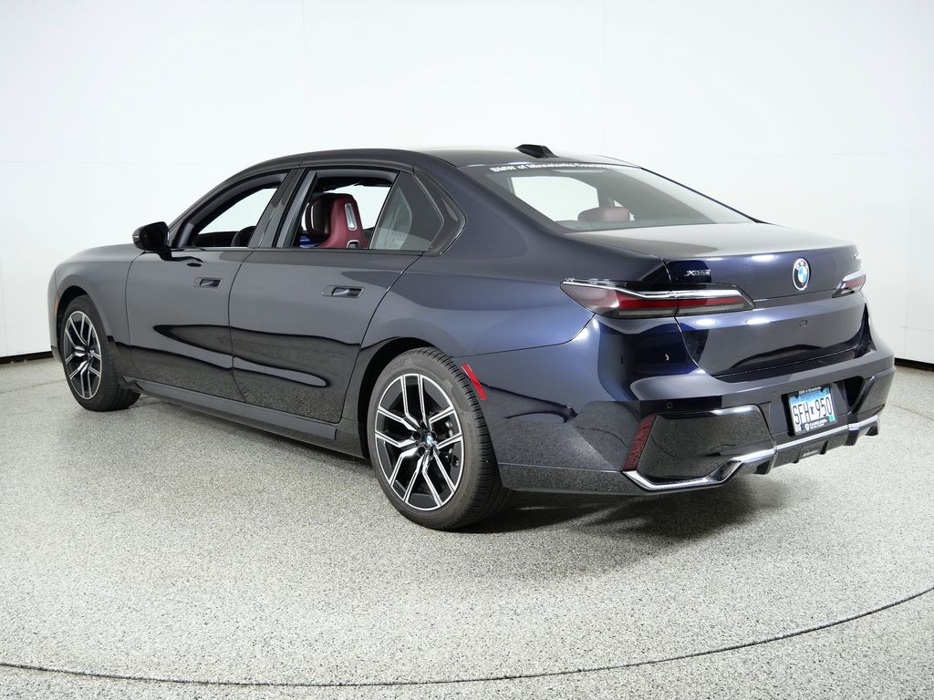 Thumbnail: 2025 BMW 7 Series - 15