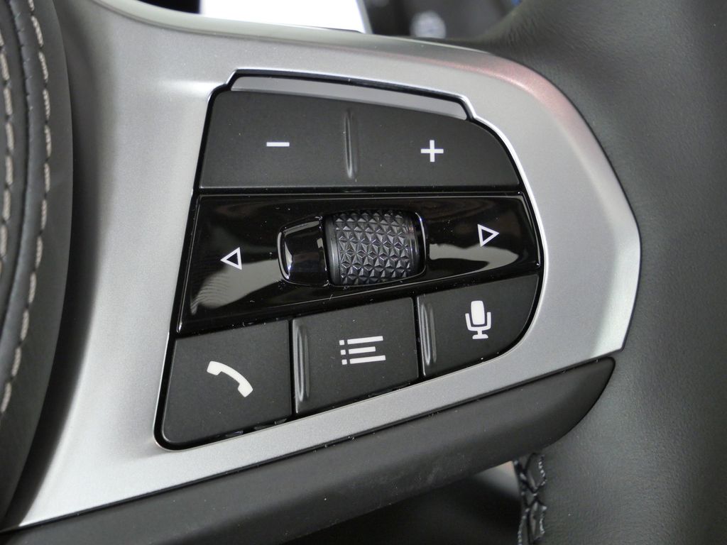 Thumbnail: 2026 BMW X5 - 42