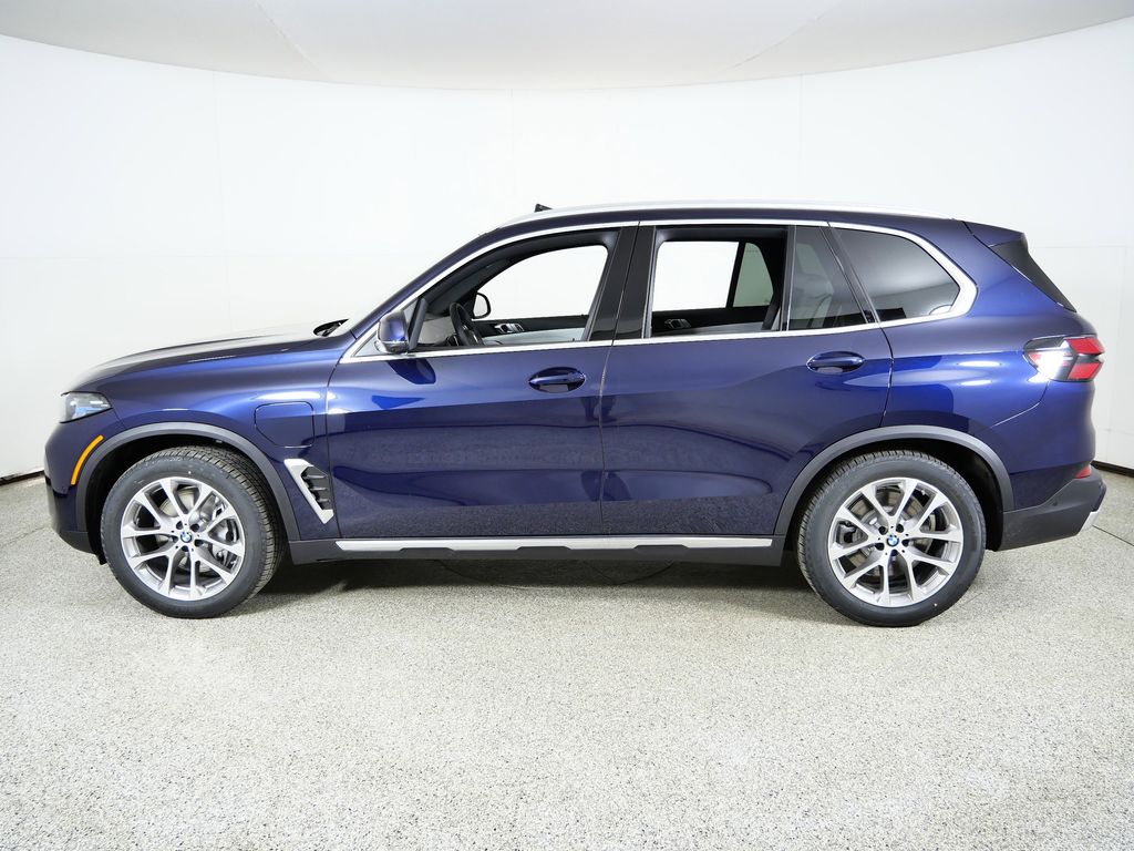 Thumbnail: 2026 BMW X5 - 15