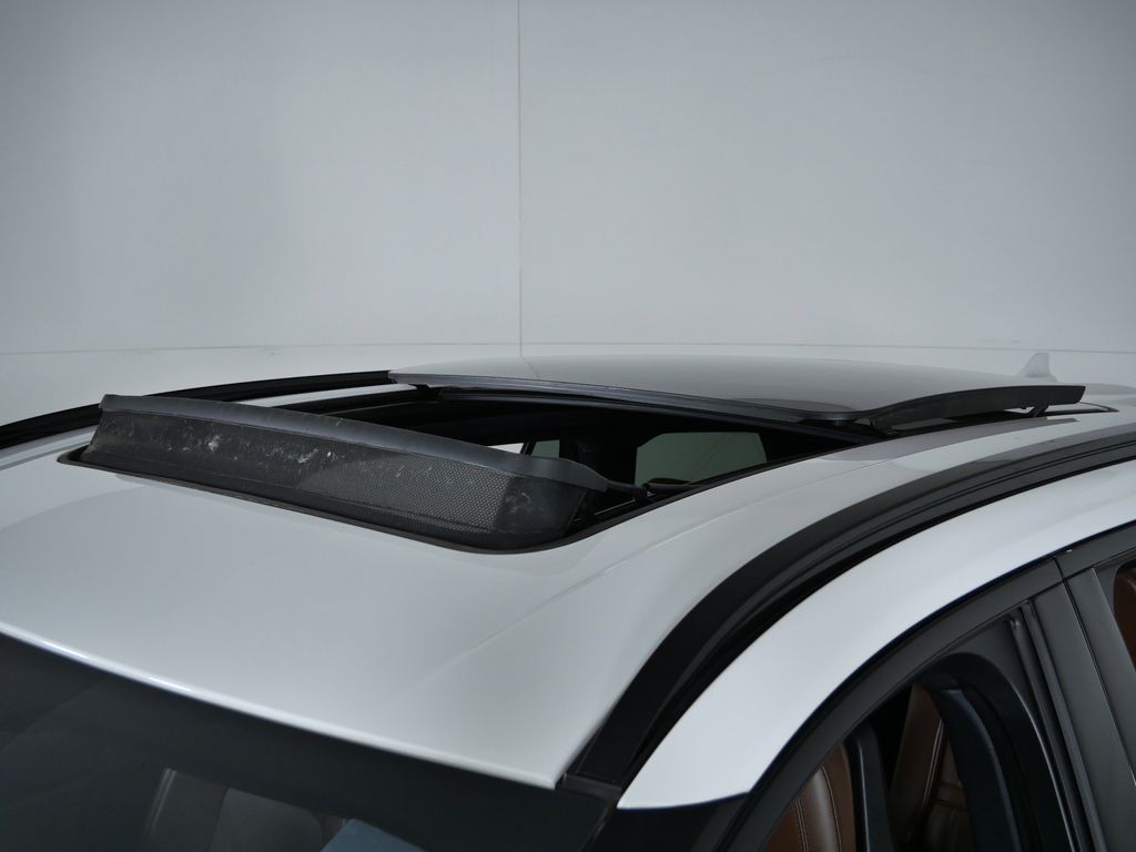 Thumbnail: 2023 Lincoln Aviator - 19