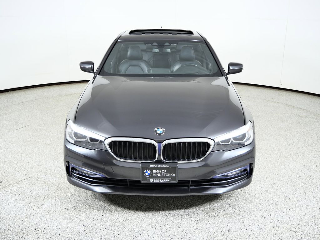 Thumbnail: 2018 BMW 5 Series - 17