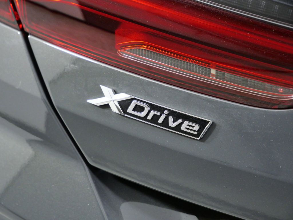 Thumbnail: 2026 BMW 8 Series - 13