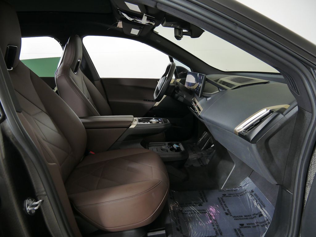 Thumbnail: 2023 BMW iX - 24