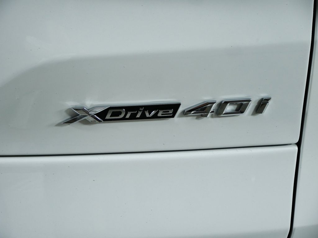 Thumbnail: 2026 BMW X5 - 10