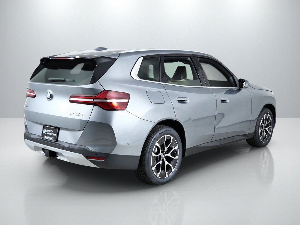 Thumbnail: 2026 BMW X3 - 10
