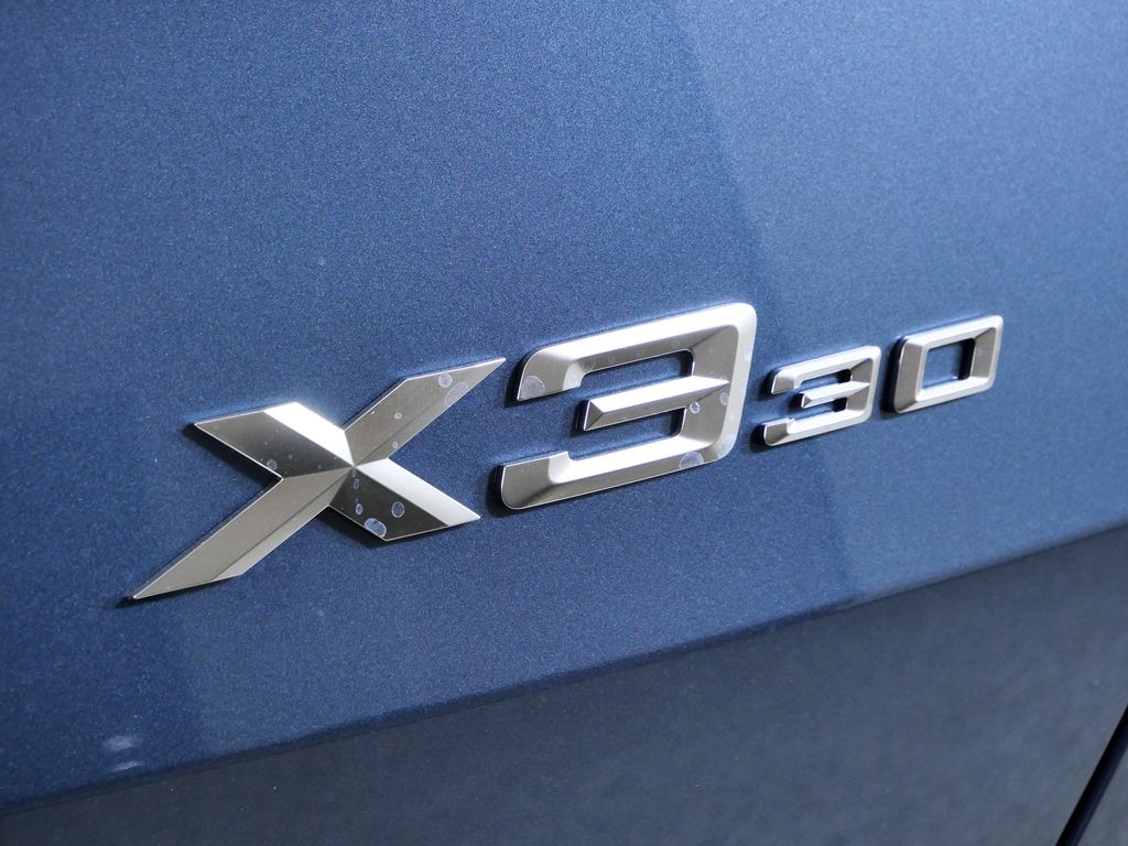 Thumbnail: 2026 BMW X3 - 12