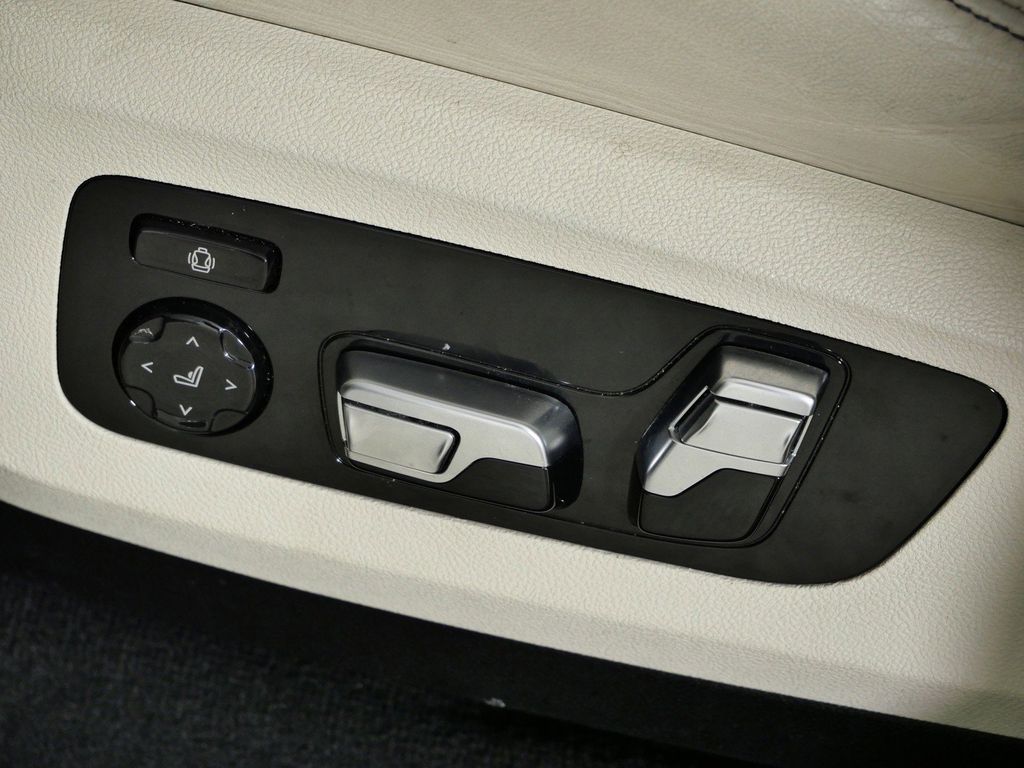 Thumbnail: 2023 BMW X5 - 39