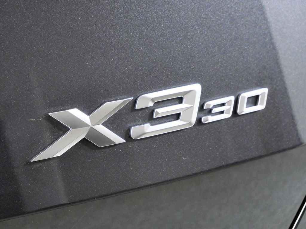 Thumbnail: 2025 BMW X3 - 15