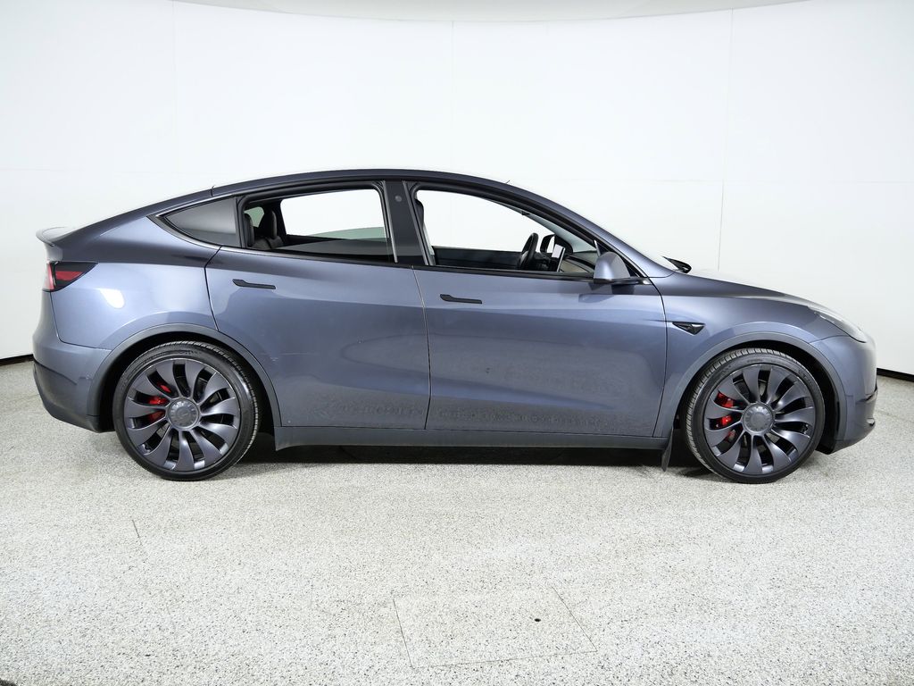 Thumbnail: 2022 Tesla Model Y - 9