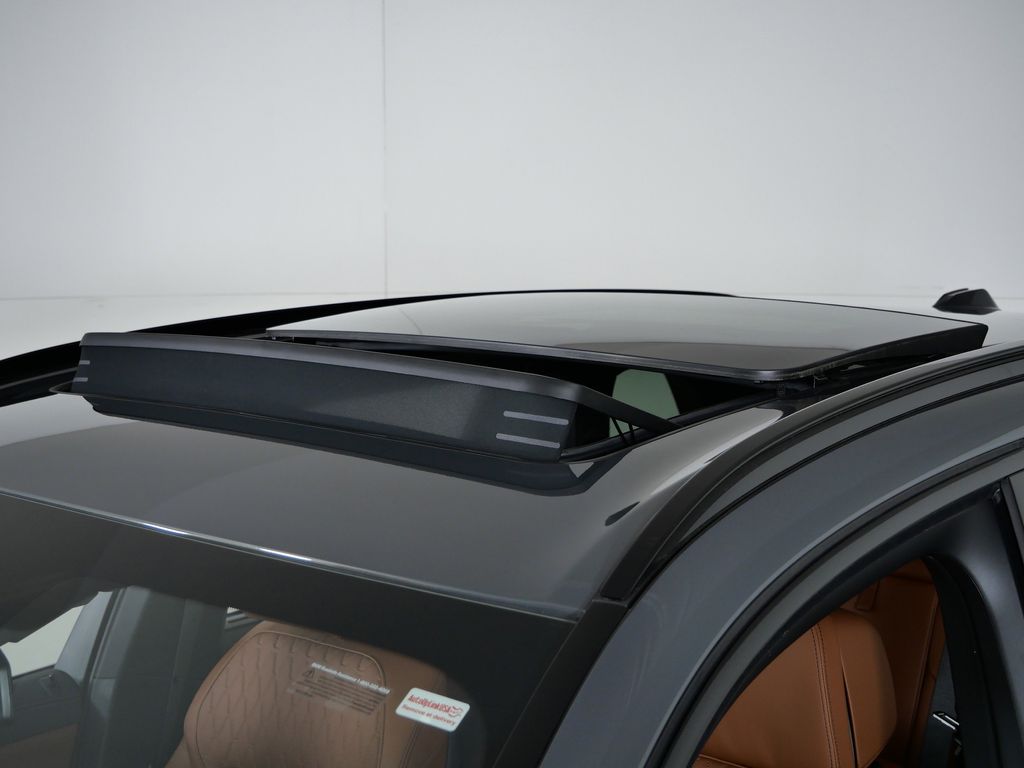 Thumbnail: 2026 BMW X5 - 18