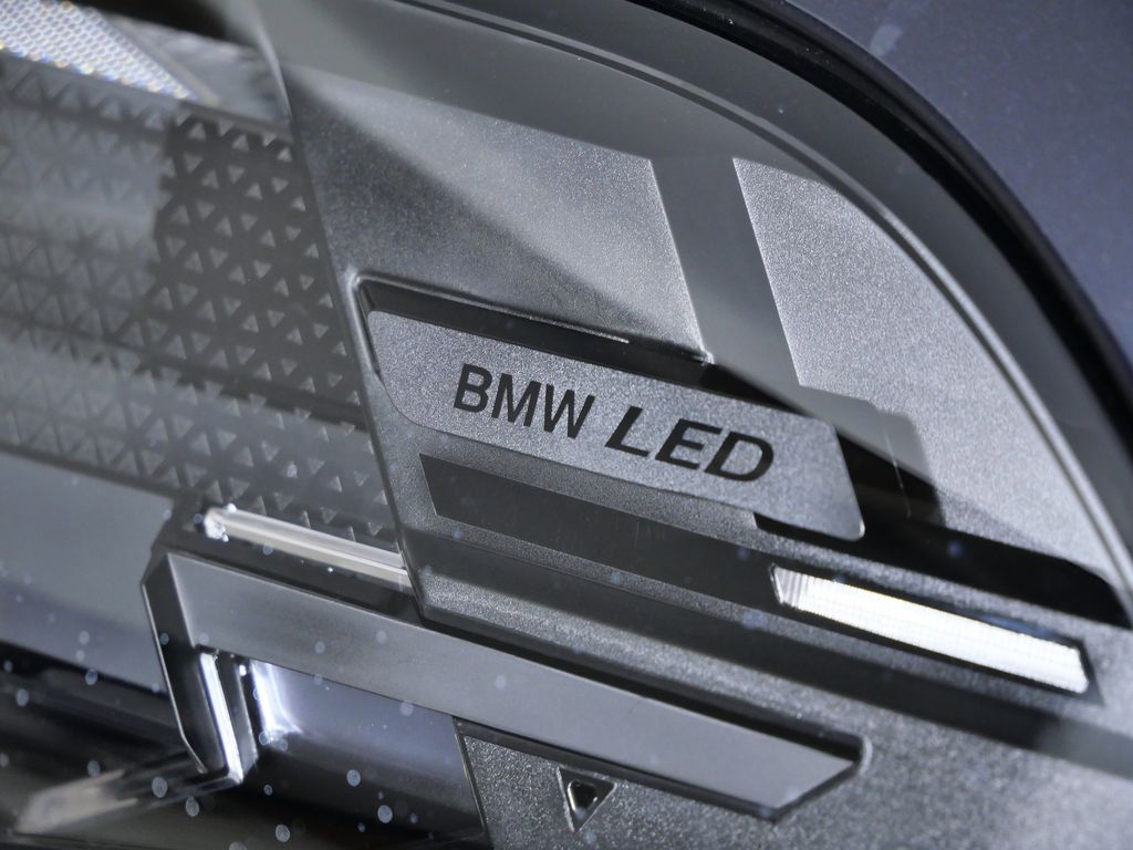 Thumbnail: 2026 BMW X5 - 4