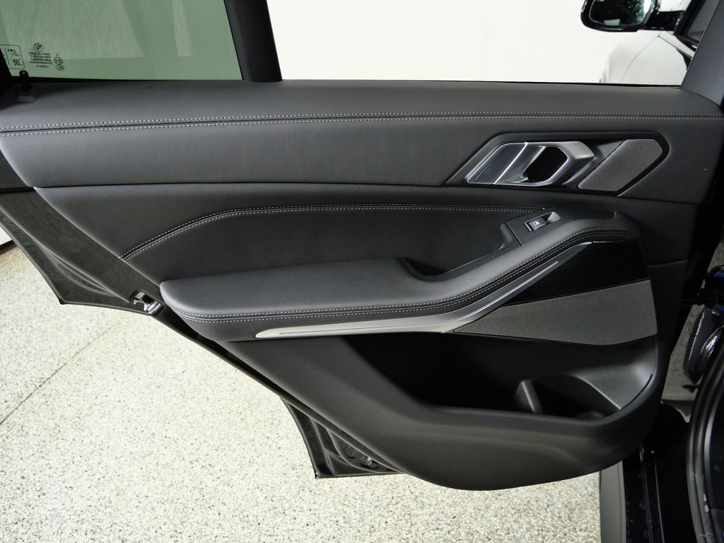 Thumbnail: 2026 BMW X5 - 31