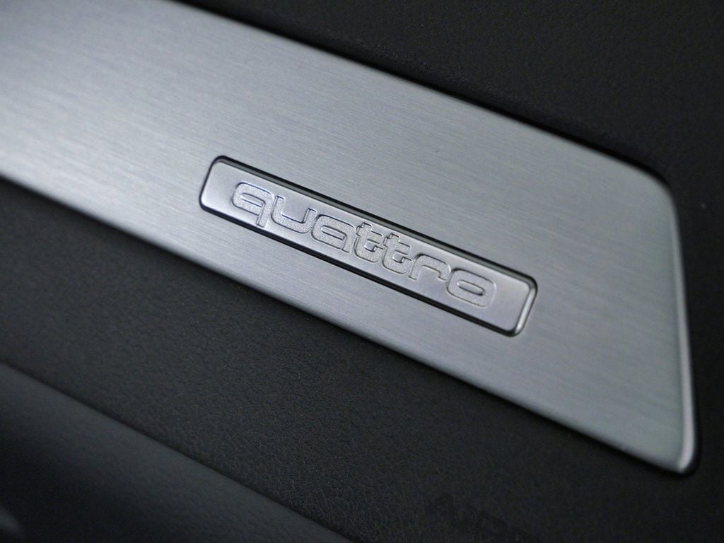 Thumbnail: 2015 Audi S4 - 23