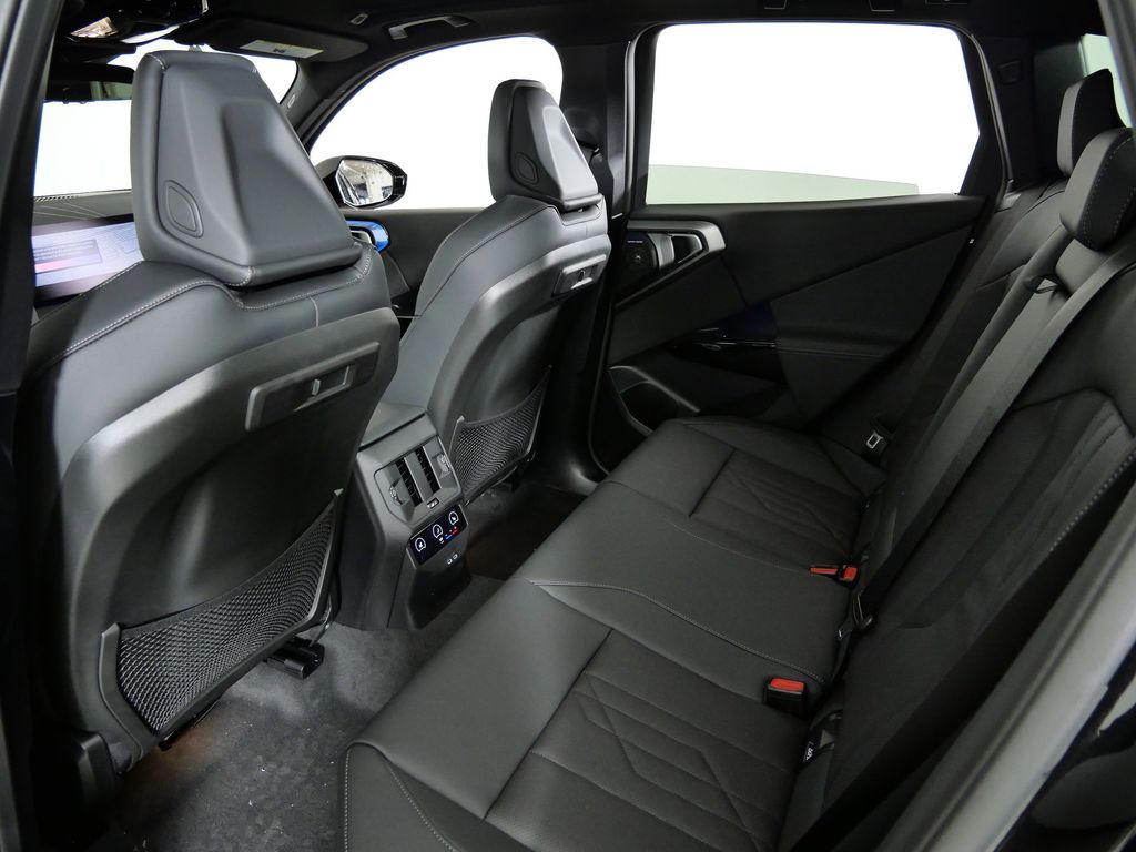 Thumbnail: 2026 BMW X3 - 31