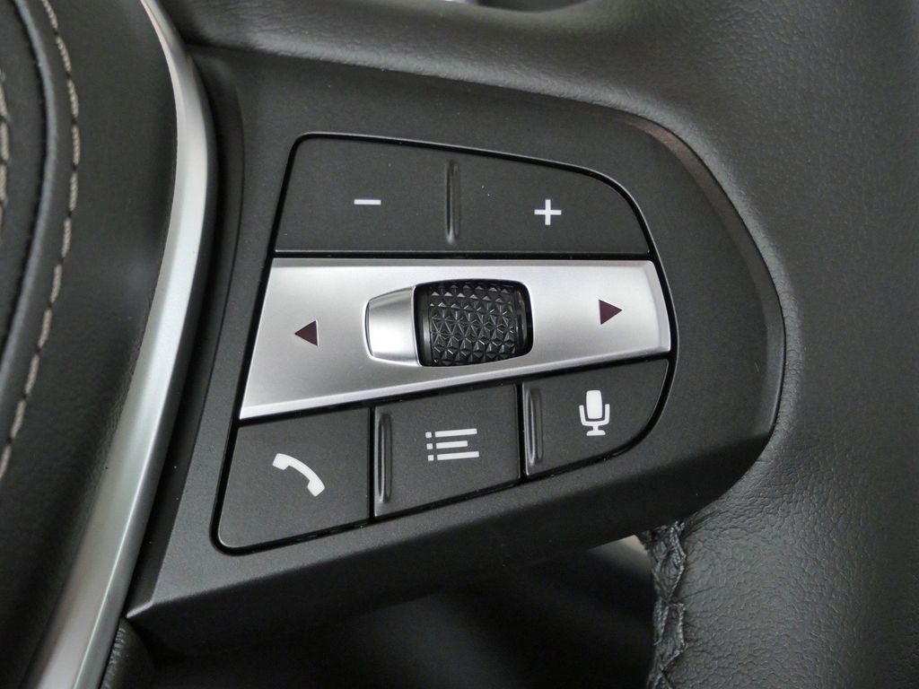 Thumbnail: 2026 BMW X5 - 42