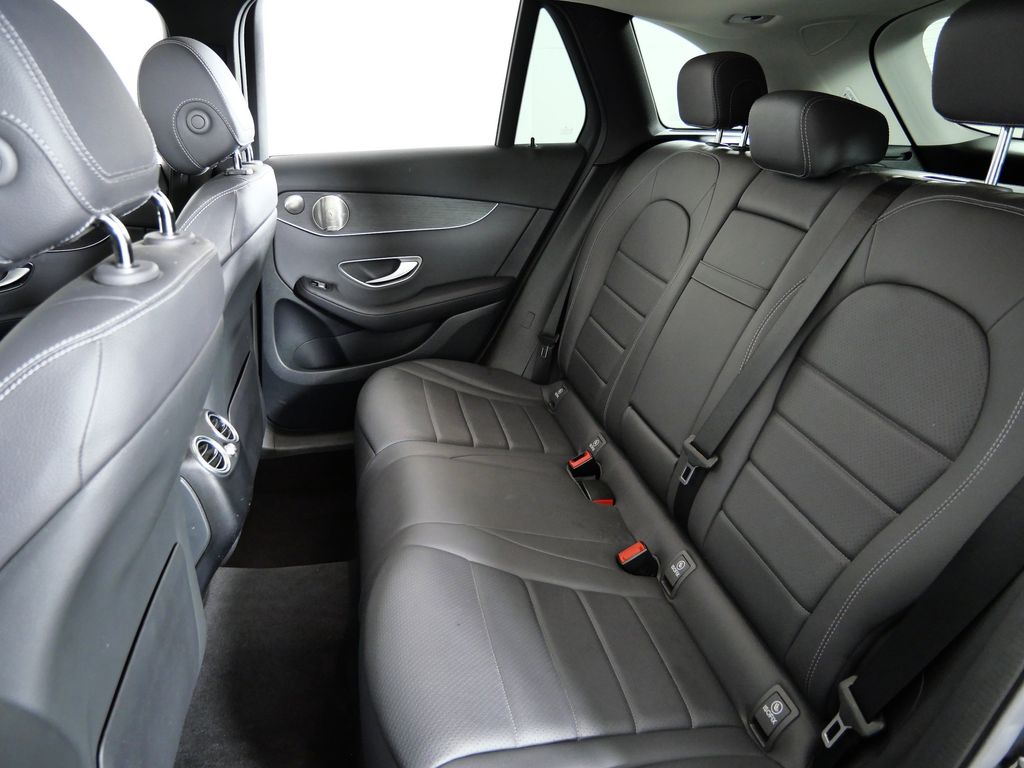 Thumbnail: 2021 Mercedes-Benz GLC - 32