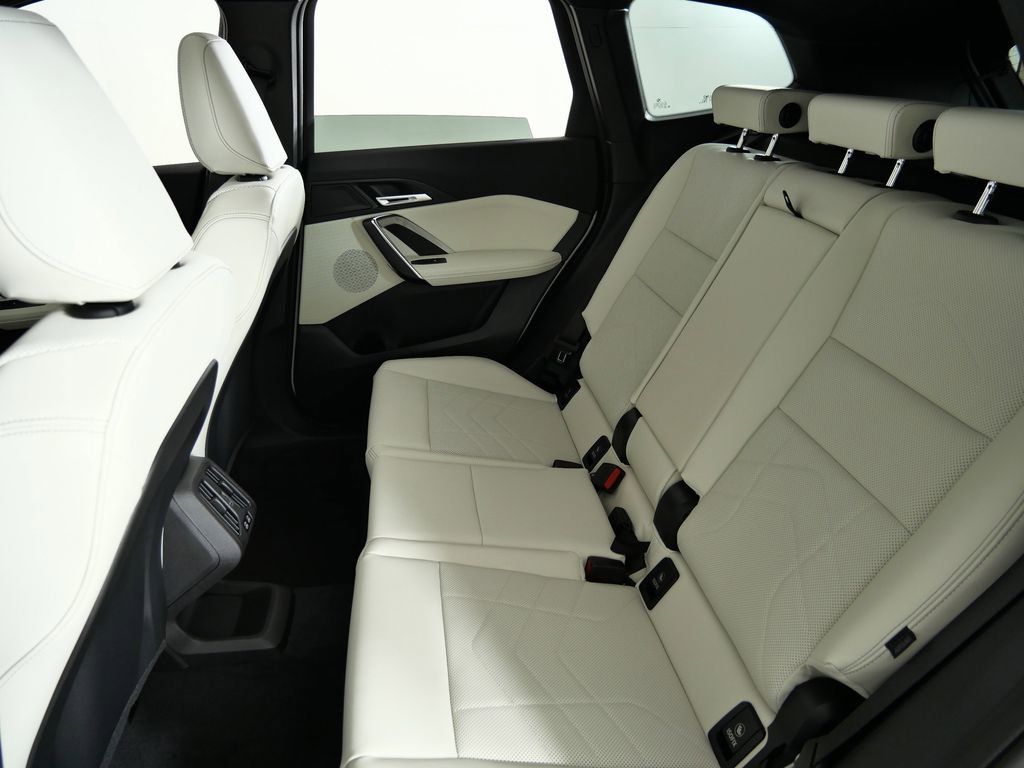 Thumbnail: 2026 BMW X1 - 32