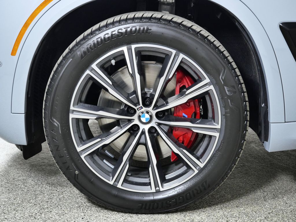 Thumbnail: 2026 BMW X5 - 17