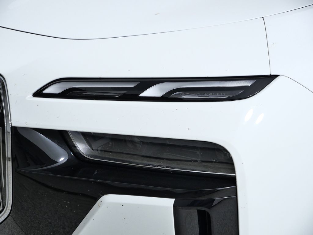 Thumbnail: 2025 BMW 7 Series - 3