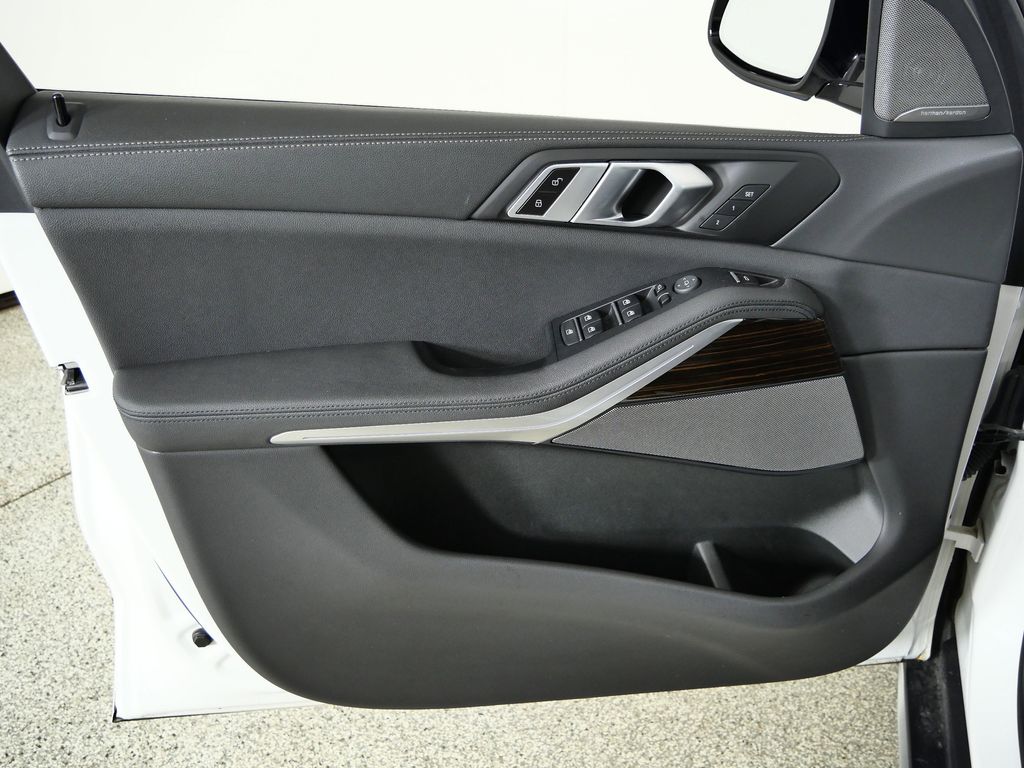 Thumbnail: 2020 BMW X5 - 34