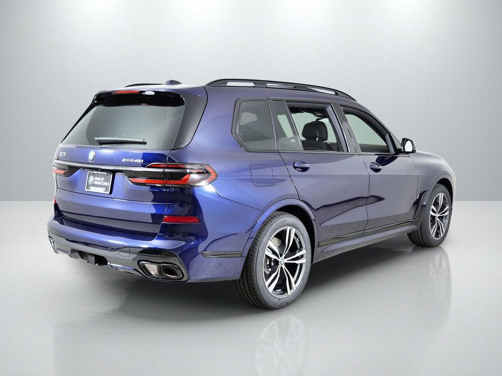 Thumbnail: 2026 BMW X7 - 9