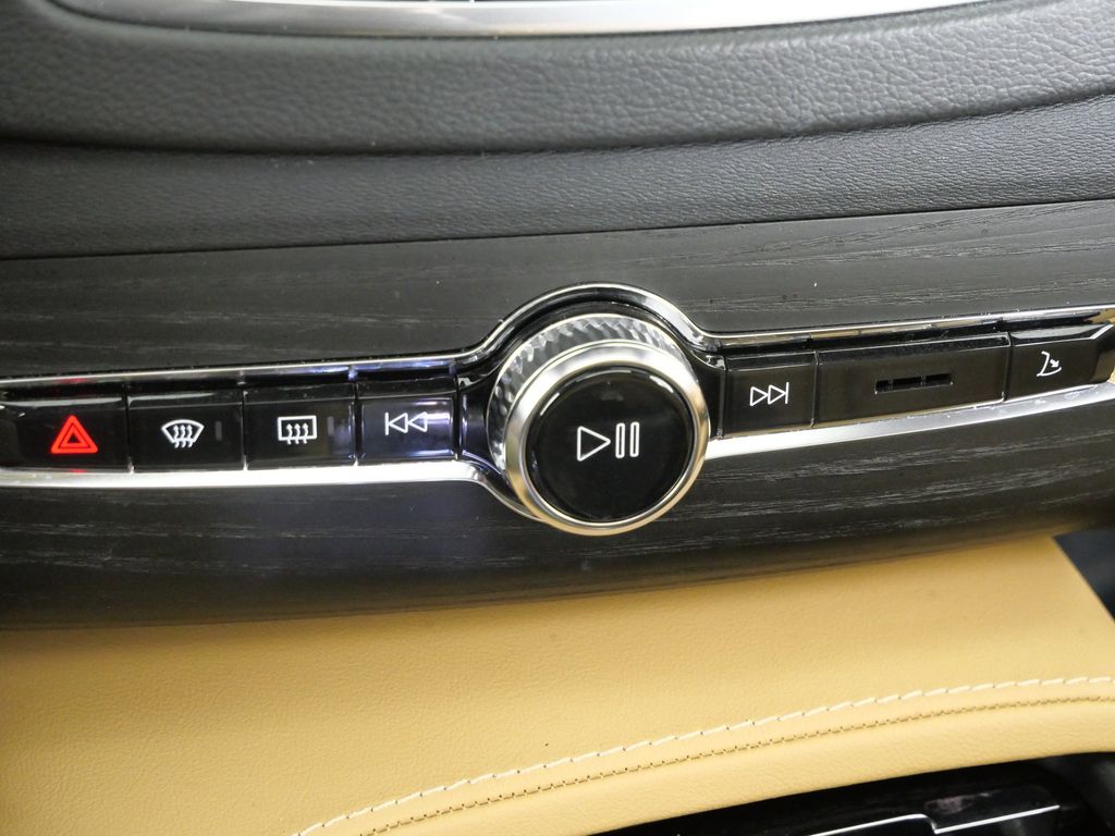 Thumbnail: 2024 Volvo XC90 - 49