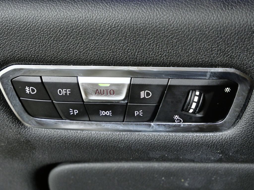 Thumbnail: 2020 BMW X5 - 40