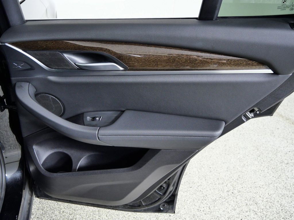 Thumbnail: 2022 BMW X3 - 23