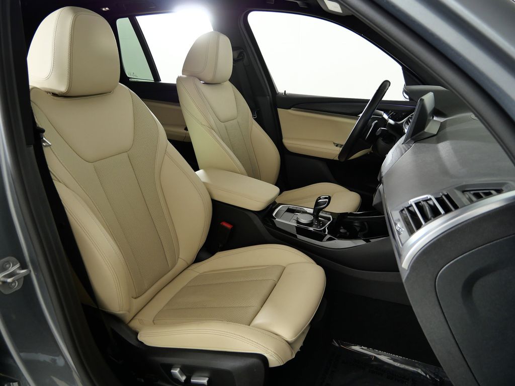 Thumbnail: 2023 BMW X3 - 22