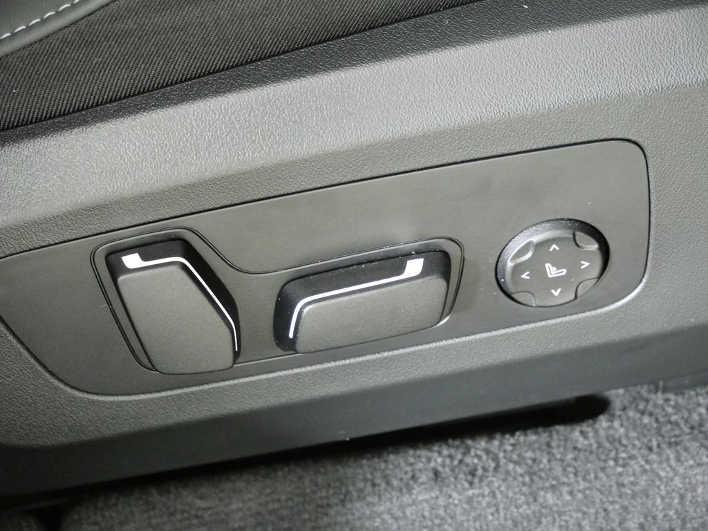 Thumbnail: 2025 BMW X3 - 28