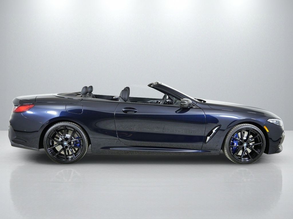 Thumbnail: 2025 BMW 8 Series - 10