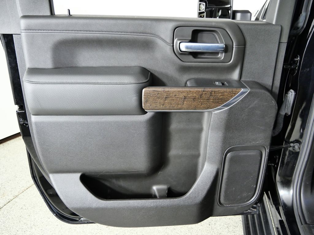 Thumbnail: 2022 GMC Sierra 2500 - 29