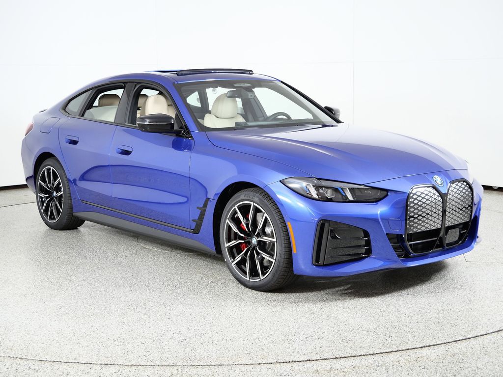 Thumbnail: 2025 BMW i4 - 7