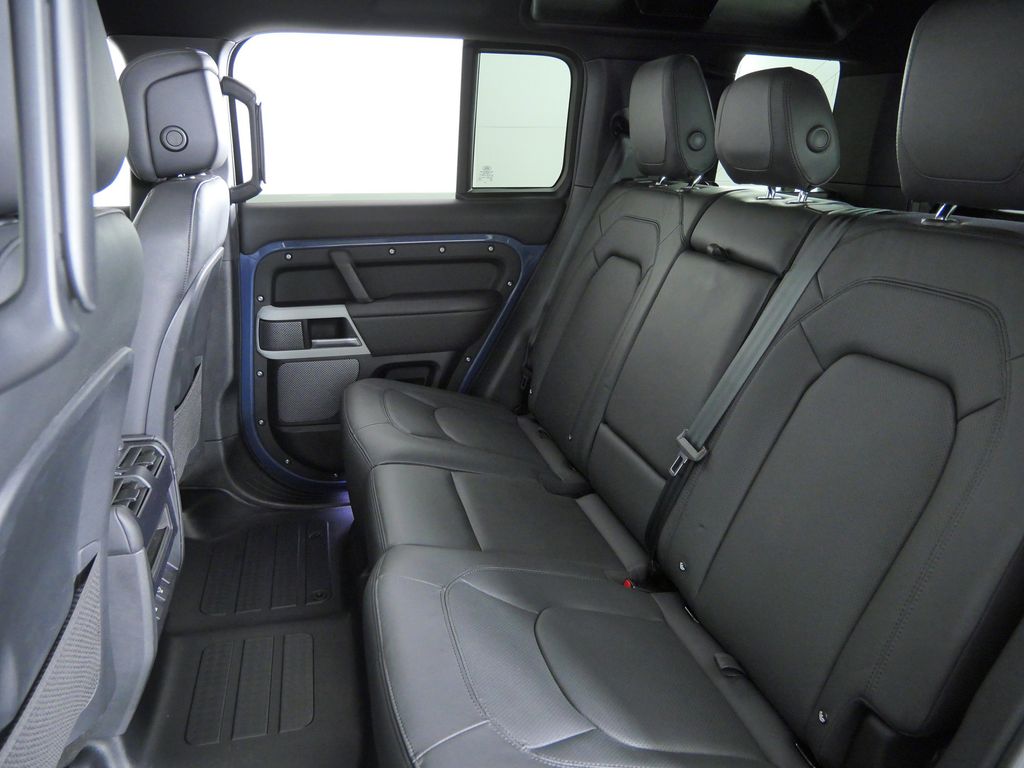 Thumbnail: 2024 Land Rover Defender - 31