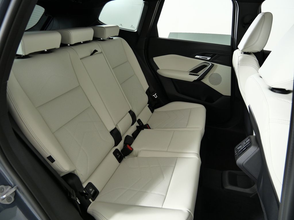 Thumbnail: 2026 BMW X1 - 25