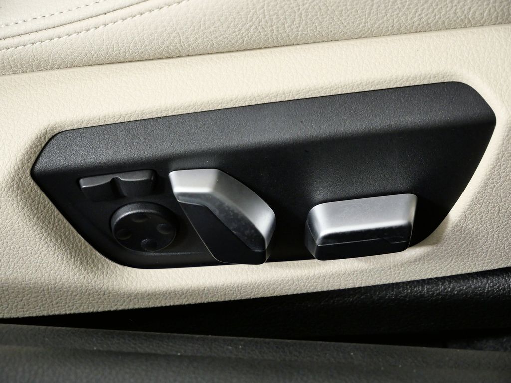 Thumbnail: 2019 BMW 2 Series - 23