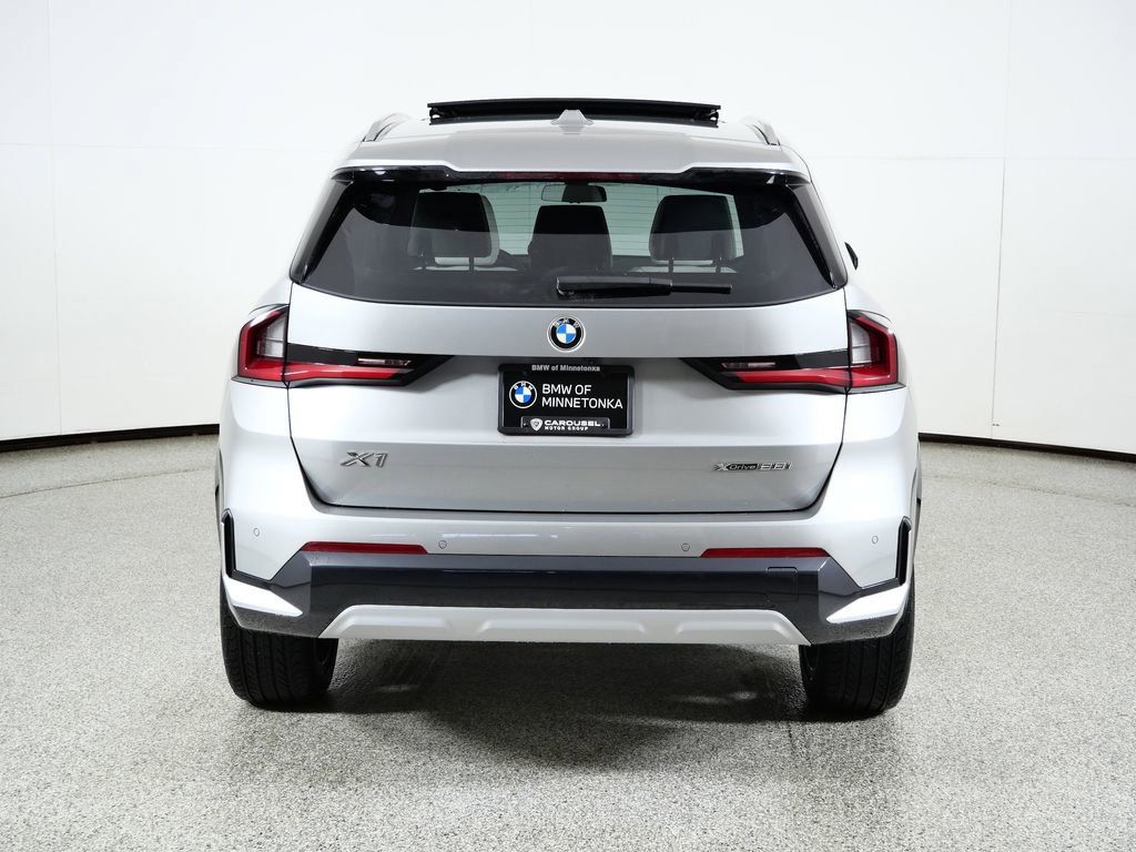 Thumbnail: 2026 BMW X1 - 12