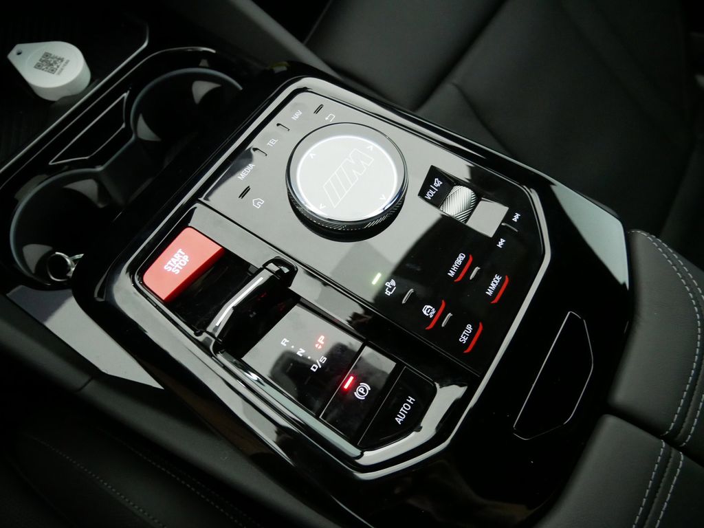 Thumbnail: 2025 BMW M5 - 48