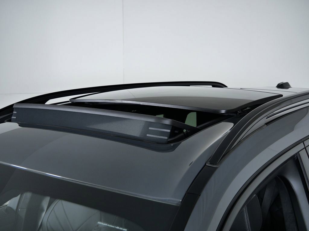 Thumbnail: 2026 BMW X7 - 20