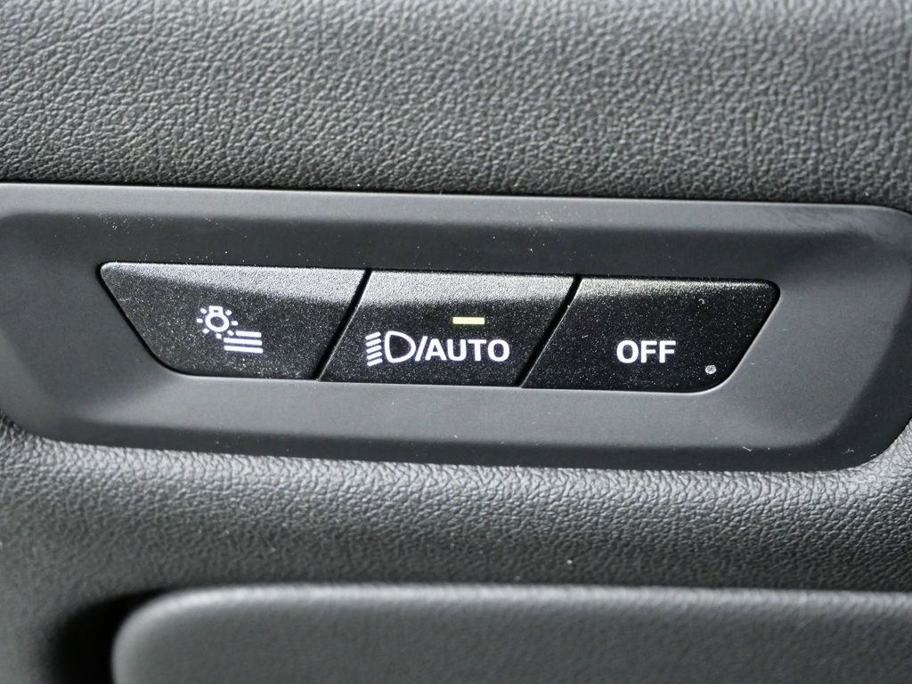 Thumbnail: 2026 BMW X5 - 40