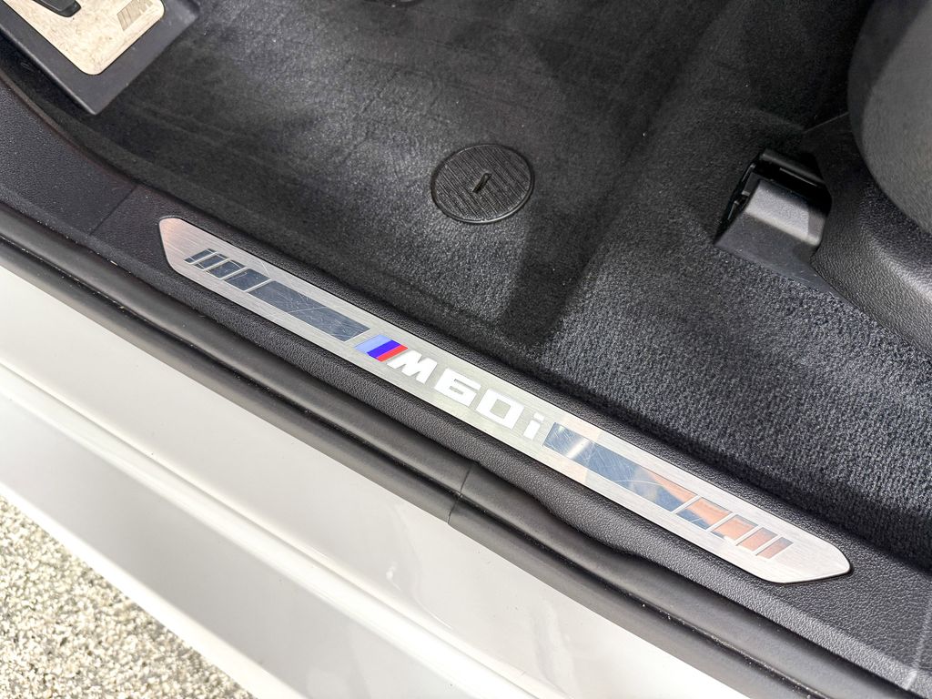 2024 BMW X6 M 42