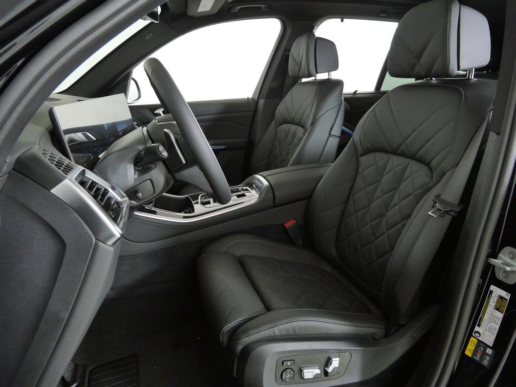 Thumbnail: 2026 BMW X5 - 36