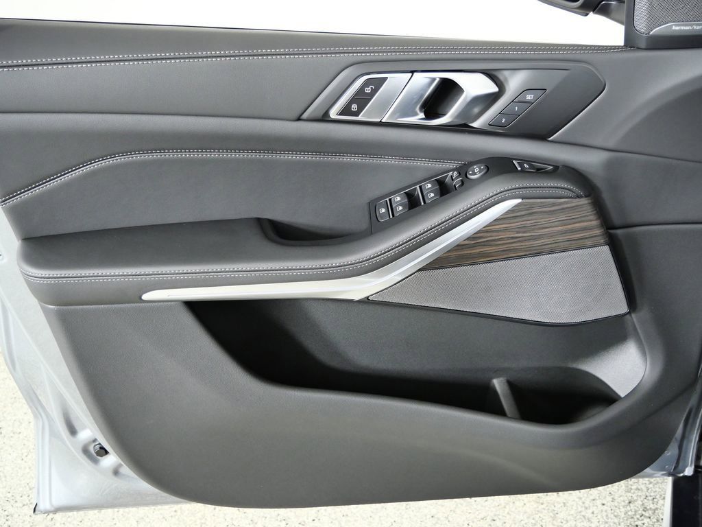 Thumbnail: 2026 BMW X5 - 36