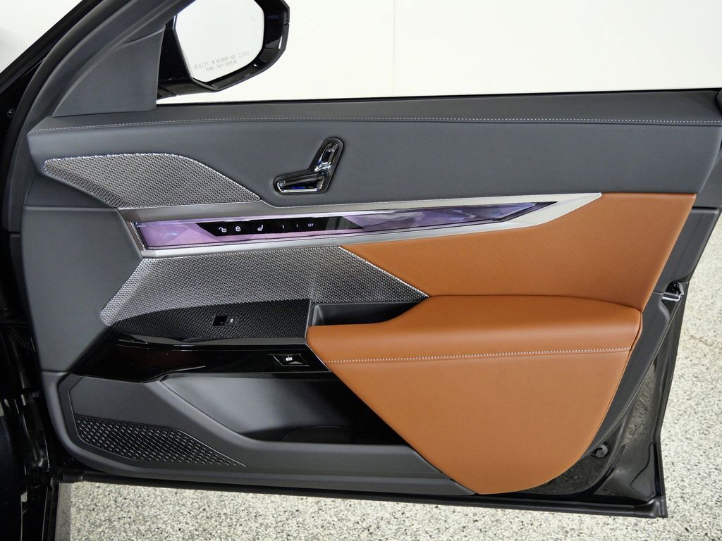 Thumbnail: 2026 BMW 7 Series - 20