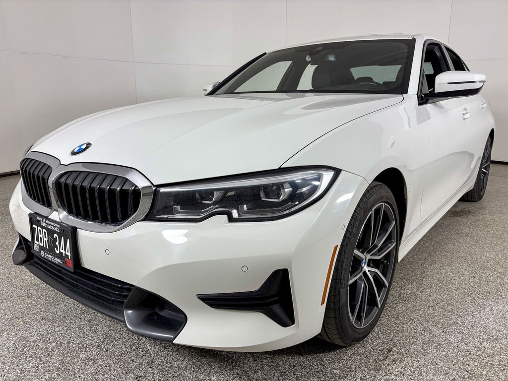 Thumbnail: 2022 BMW 3 Series - 5