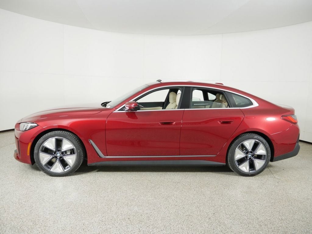 Thumbnail: 2025 BMW i4 - 16