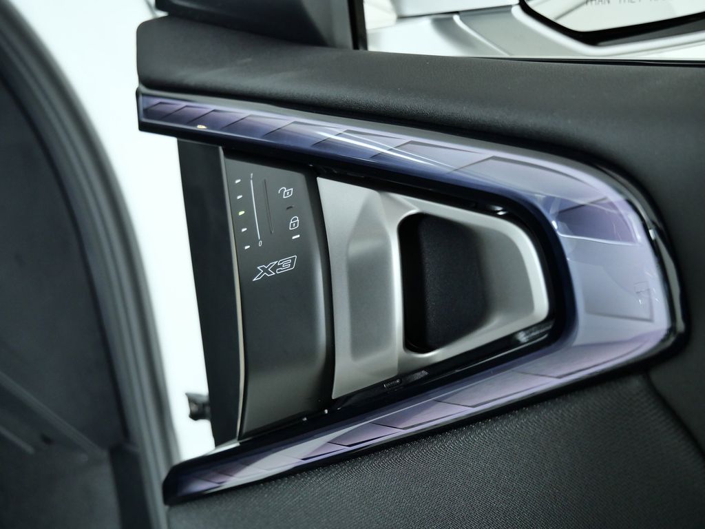 Thumbnail: 2026 BMW X3 - 21