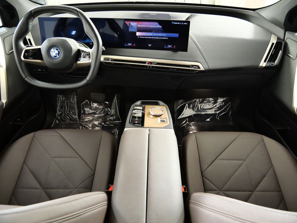 Thumbnail: 2023 BMW iX - 6